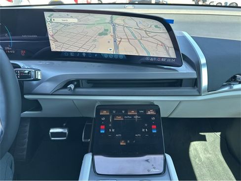 New 2026 Cadillac Vistiq Luxury image 21