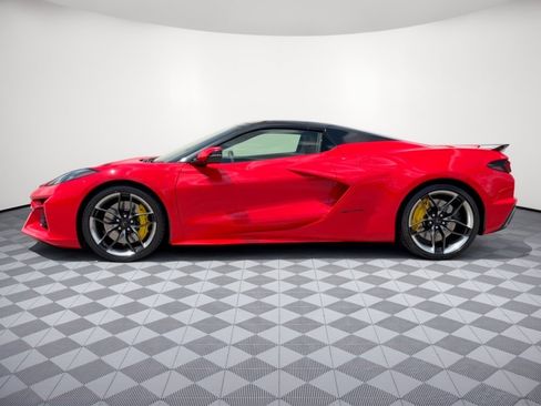 Used 2026 Chevrolet Corvette Z06 RWD image 2
