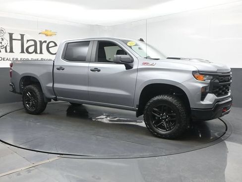 Used 2025 Chevrolet Silverado 1500 Custom Trail Boss AWD/4WD image 6