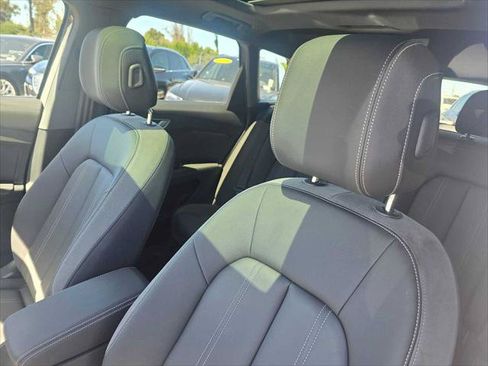 Used 2024 Audi Q4 e-tron Premium RWD image 25