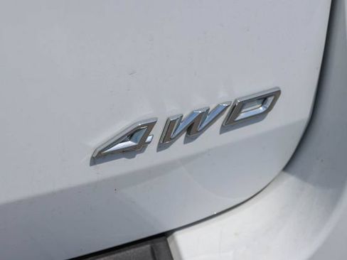 Used 2022 Ford Explorer XLT AWD/4WD image 8