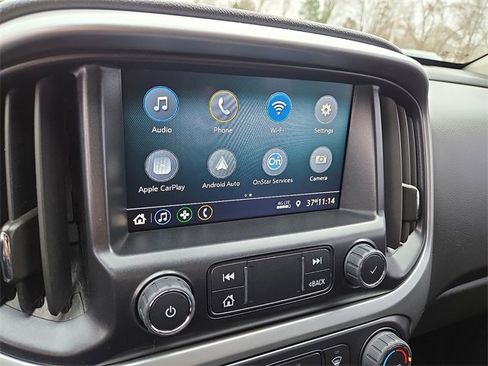 Used 2022 Chevrolet Colorado LT w/ LT Convenience Package image 17