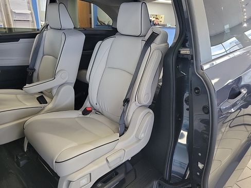 New 2026 Honda Odyssey Touring image 12