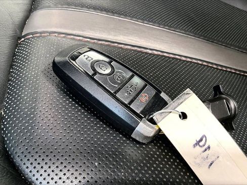 Used 2020 Ford F150 Platinum image 11