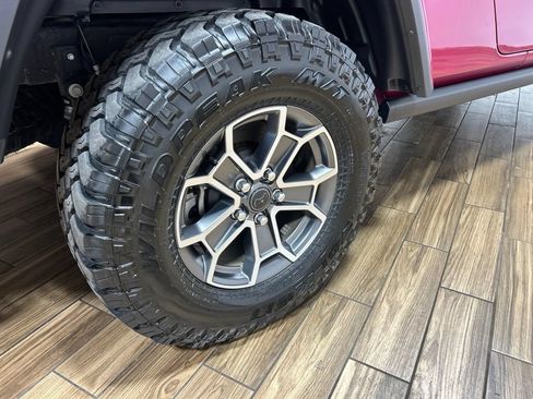 Used 2024 Jeep Gladiator Mojave AWD/4WD image 20