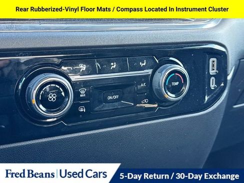 Used 2024 Chevrolet Silverado 3500 LT image 18