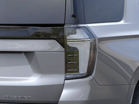 New 2026 Chevrolet Tahoe Premier w/ Sun And Tow Package AWD/4WD image 11