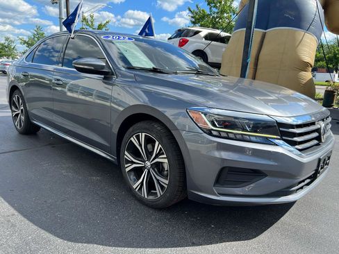 Used 2022 Volkswagen Passat 2.0T SE FWD image 8