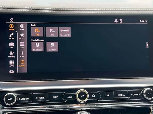 Used 2022 Bentley Flying Spur Plug-In Hybrid image 26