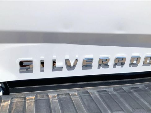 Used 2017 Chevrolet Silverado 1500 LT w/ Texas Edition AWD/4WD image 33
