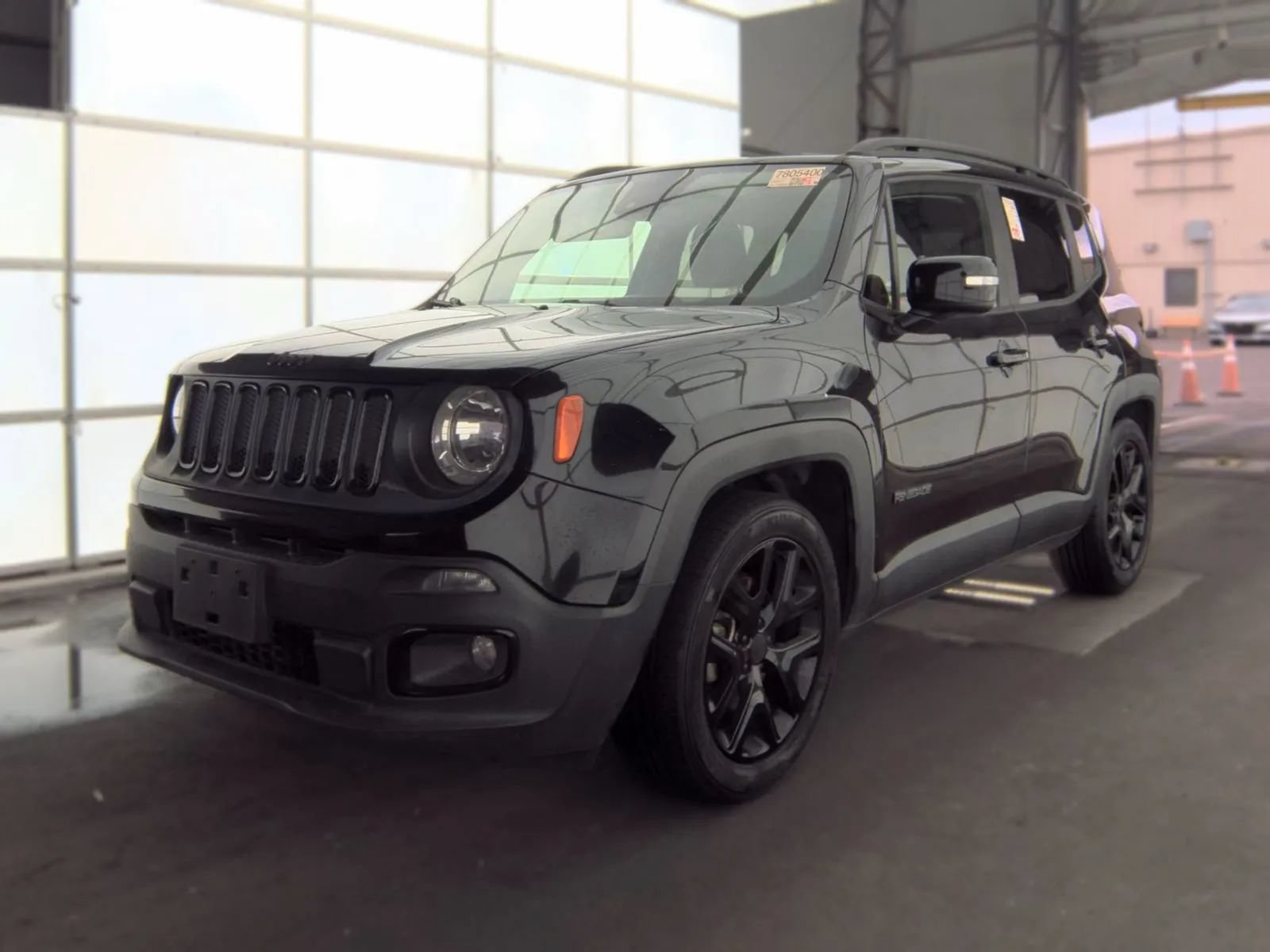 Used 2017 Jeep Renegade Altitude w/ Advanced Technology Group FWD image 1