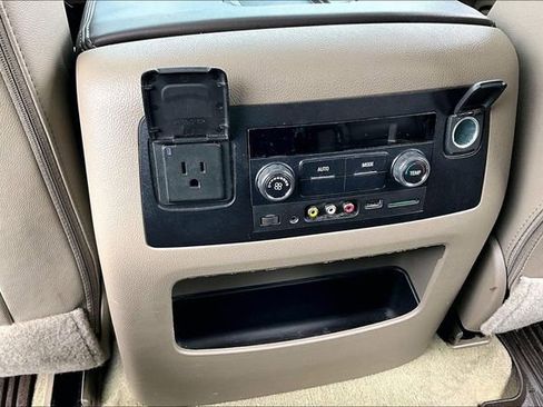 Used 2016 Chevrolet Suburban LT AWD/4WD image 10