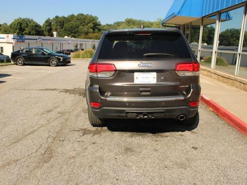 Used 2020 Jeep Grand Cherokee Limited w/ Trailer Tow Group IV RWD image 4