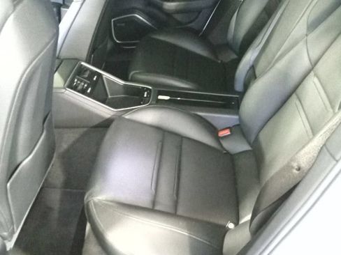Used 2018 Porsche Panamera 4S AWD/4WD image 10