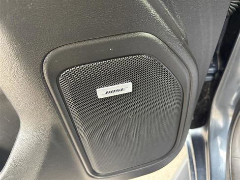 Used 2021 Chevrolet Silverado 1500 LT Trail Boss w/ Convenience Package II image 10