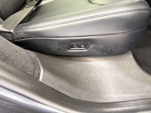 Used 2026 Tesla Model Y AWD image 29