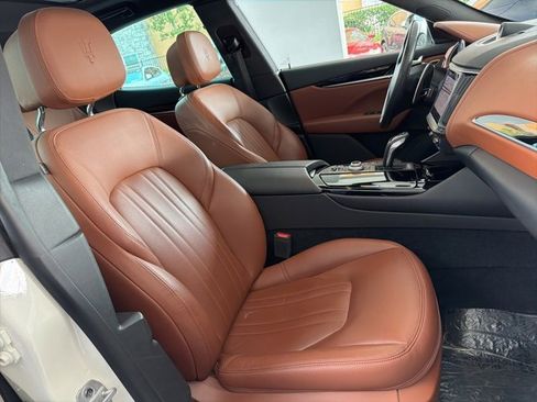 Certified 2023 Maserati Levante GT image 18
