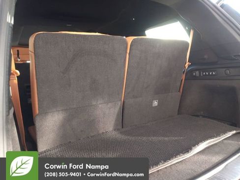 Used 2022 Jeep Grand Cherokee L Summit w/ Luxury Tech Group V image 28