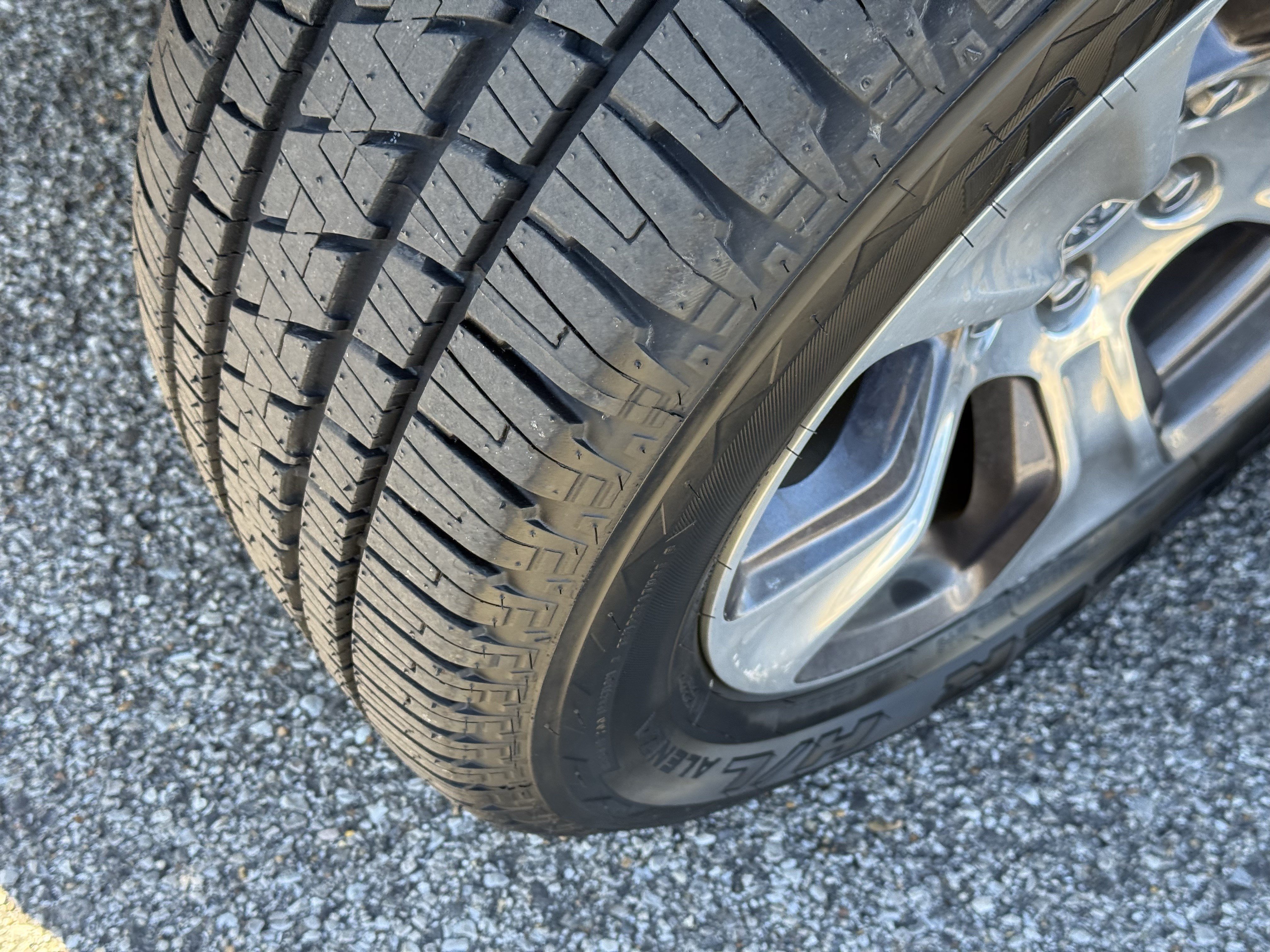 Used 2021 RAM 1500 Laramie AWD/4WD image 12