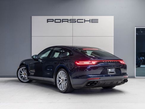 Used 2023 Porsche Panamera 4 Platinum Edition image 3