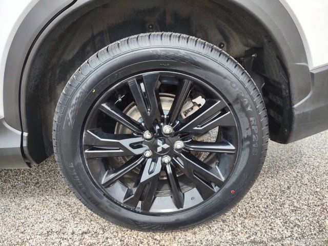 Used 2024 Mitsubishi Eclipse Cross AWD image 31