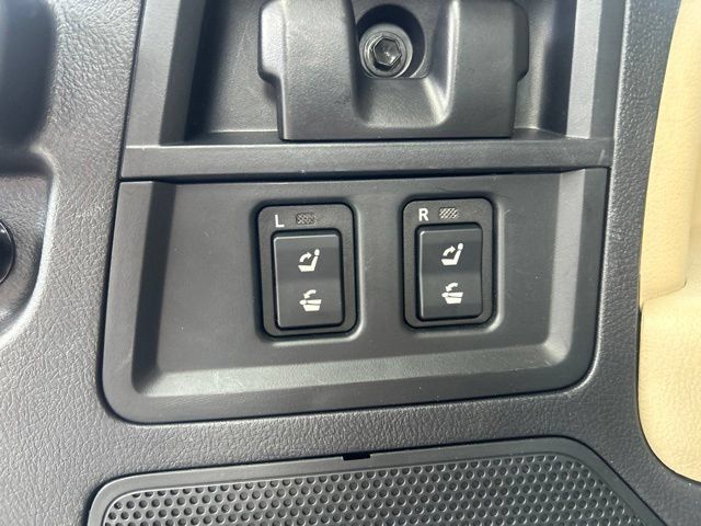Used 2020 Toyota Sequoia Platinum RWD image 26