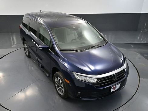 Used 2023 Honda Odyssey EX-L image 52