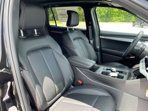 New 2025 Jeep Wagoneer S Launch Edition image 34