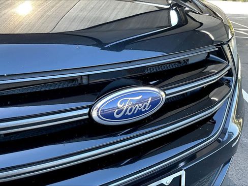 Used 2015 Ford Edge Sport image 27