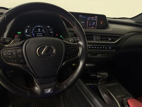 Used 2021 Lexus UX 250h F Sport AWD/4WD image 31
