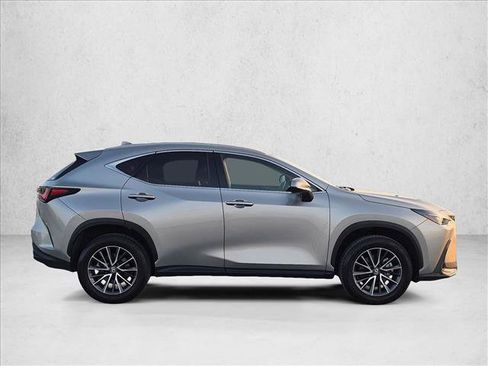Used 2025 Lexus NX 250 FWD image 4