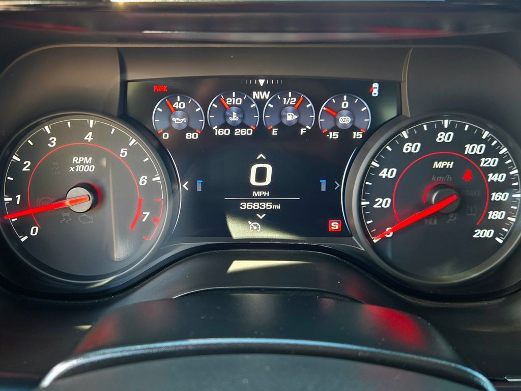 Used 2020 Chevrolet Camaro ZL1 RWD image 9