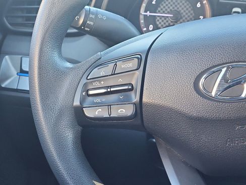 Used 2019 Hyundai Veloster 2.0 image 14