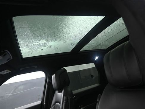 Used 2019 Land Rover Range Rover Sport HSE image 23