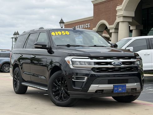 Certified 2022 Ford Expedition Limited AWD/4WD image 2