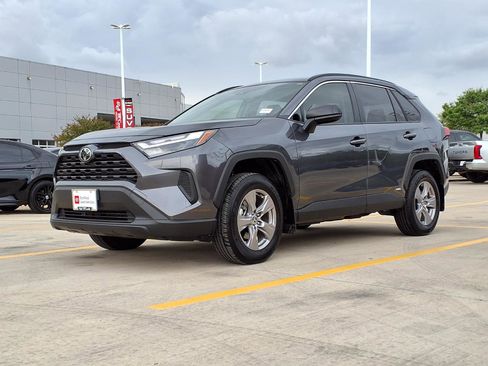 Used 2025 Toyota RAV4 LE image 1