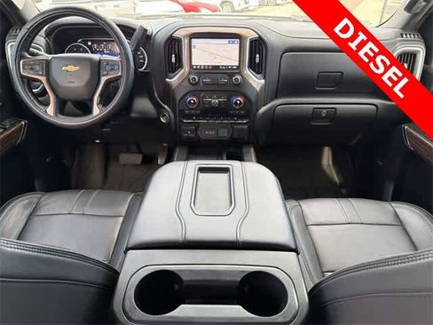 Used 2021 Chevrolet Silverado 3500 High Country image 2