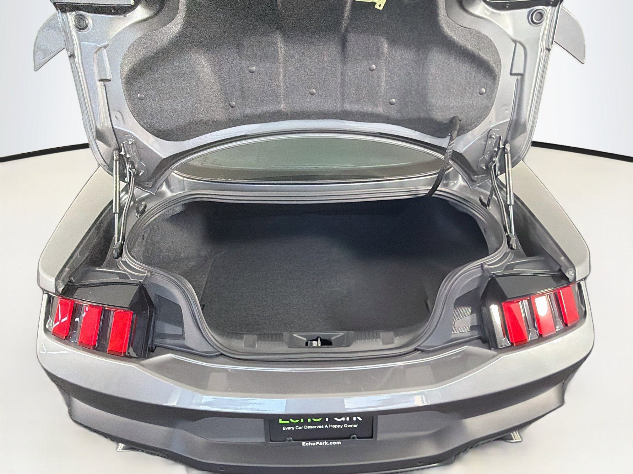 Used 2025 Ford Mustang GT RWD image 28
