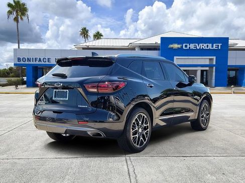 Used 2023 Chevrolet Blazer Premier w/ Driver Confidence II Package FWD image 4