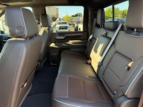New 2026 GMC Sierra 3500 Denali w/ Denali Reserve Package image 23