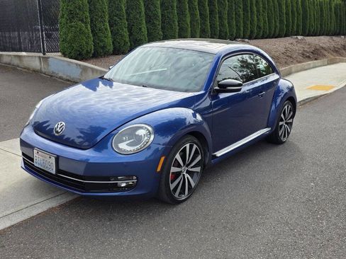 Used 2013 Volkswagen Beetle 2.0T image 1