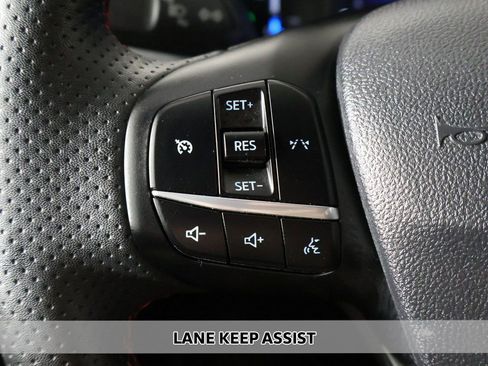 Used 2023 Ford Escape ST-Line FWD image 3