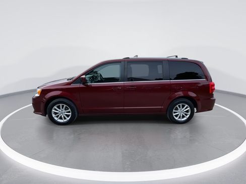 Used 2019 Dodge Grand Caravan SXT FWD image 10