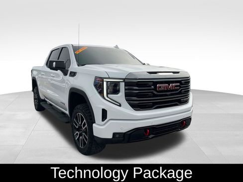 Used 2024 GMC Sierra 1500 AT4 w/ Technology Package image 3