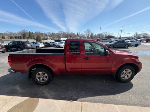 Used 2013 Nissan Frontier SV RWD image 7