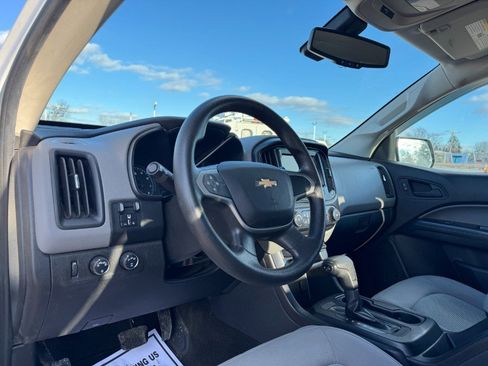 Used 2017 Chevrolet Colorado W/T image 14