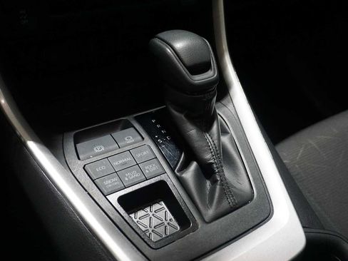 Used 2024 Toyota RAV4 XLE image 22