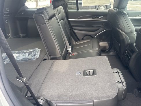 New 2026 Jeep Grand Cherokee Limited w/ Limited Altitude Package image 46