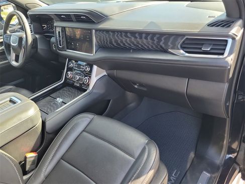 Certified 2023 GMC Yukon Denali image 30