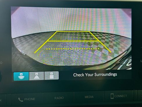 Used 2023 Honda HR-V LX image 21